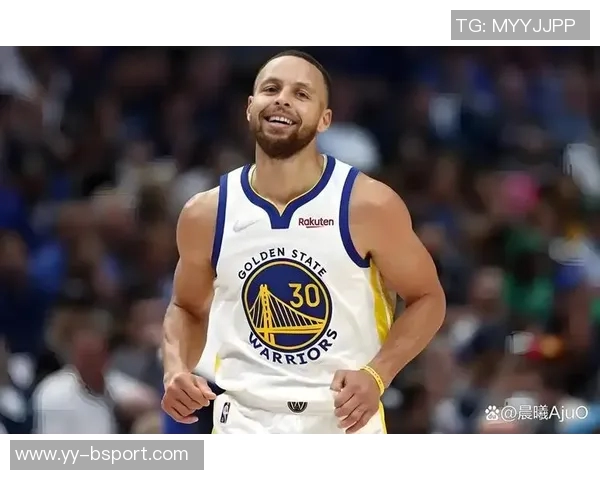 媒体人热评杨瀚森进步显著库里获得圆柱体称号引发热议